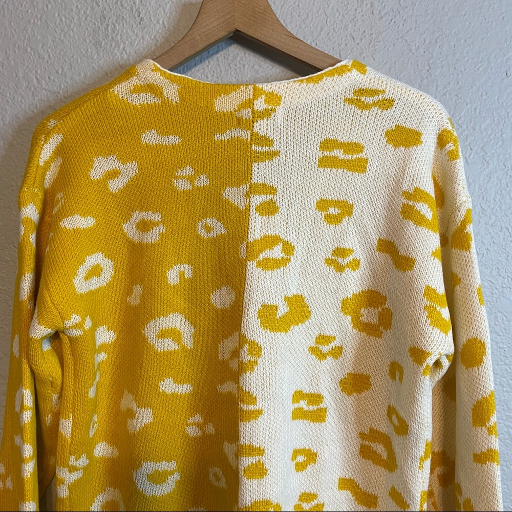 ANDREE by Unit Split Color Leopard Print Cardigan - Picture 8 of 10